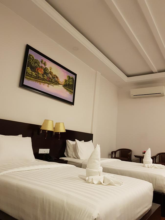 Golden Apple Hotel - Airport Phnom Penh Exterior photo