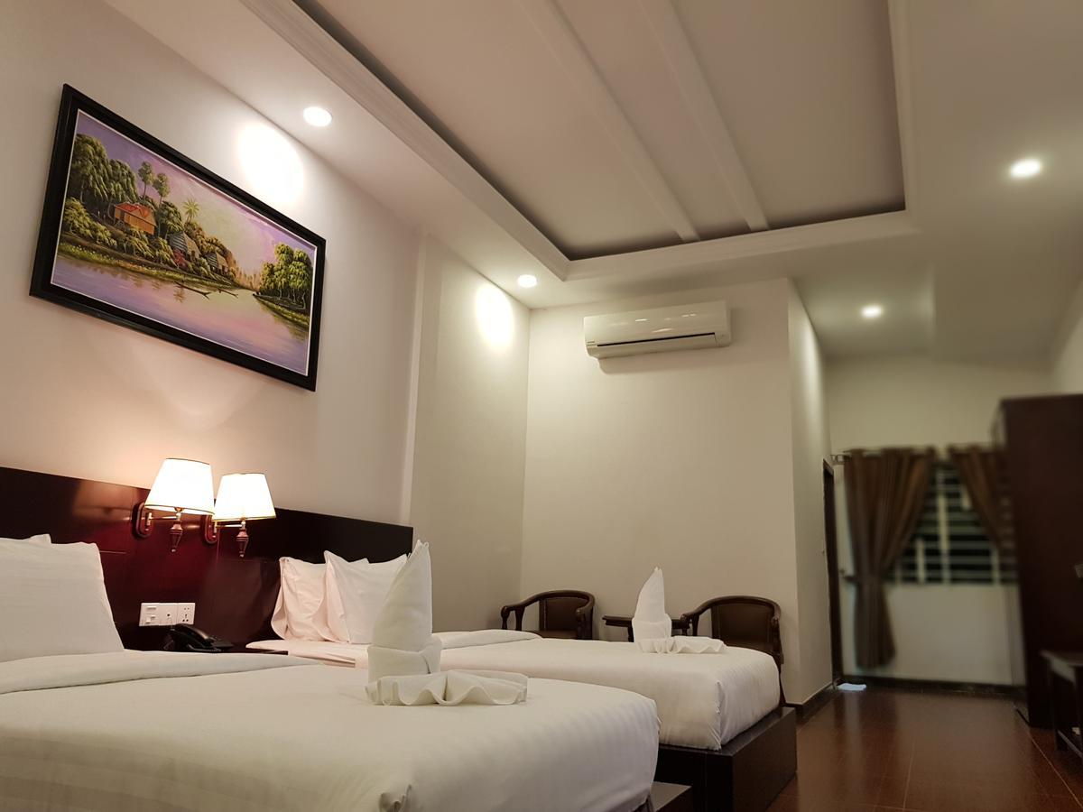 Golden Apple Hotel - Airport Phnom Penh Exterior photo