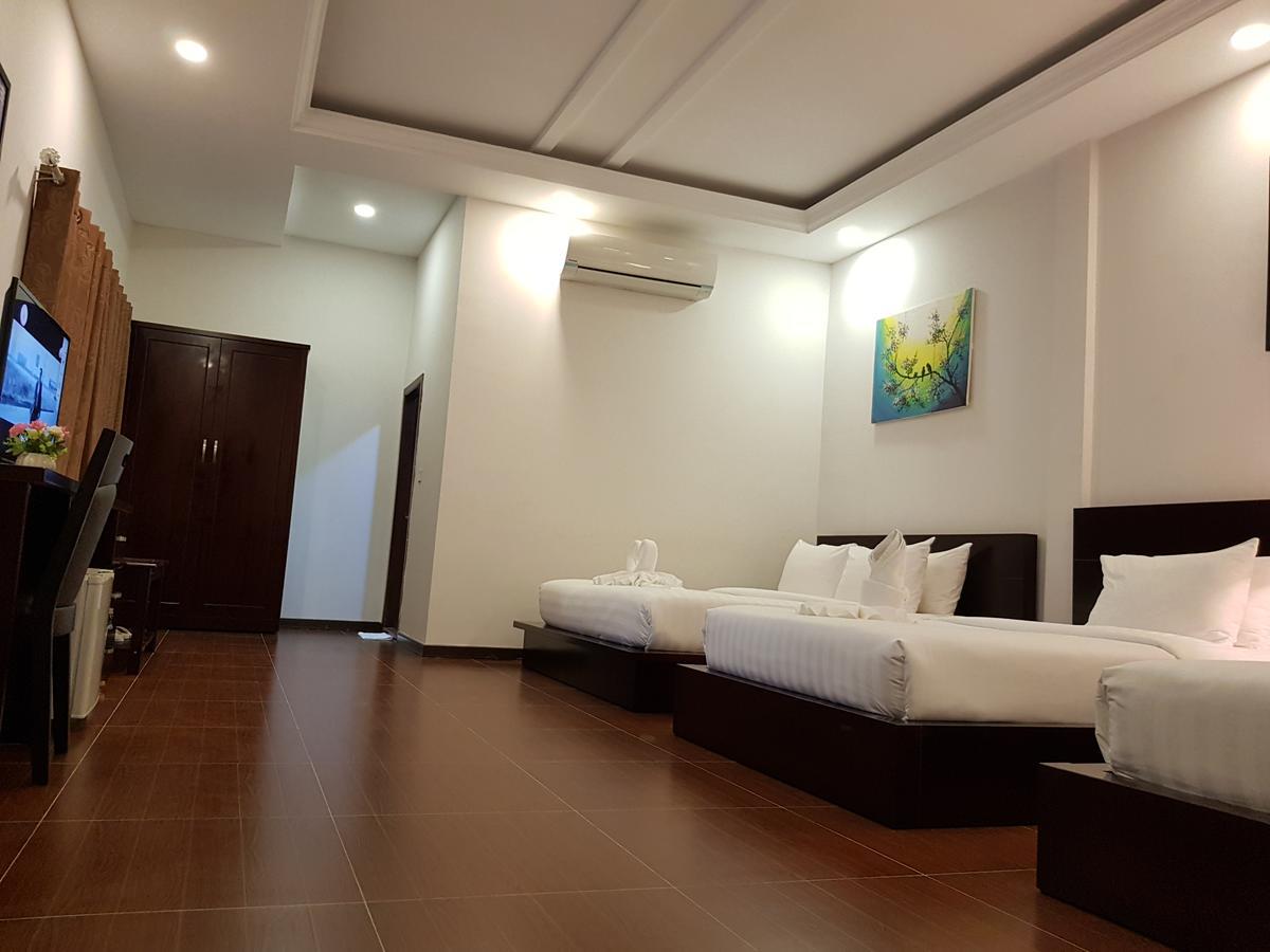 Golden Apple Hotel - Airport Phnom Penh Exterior photo